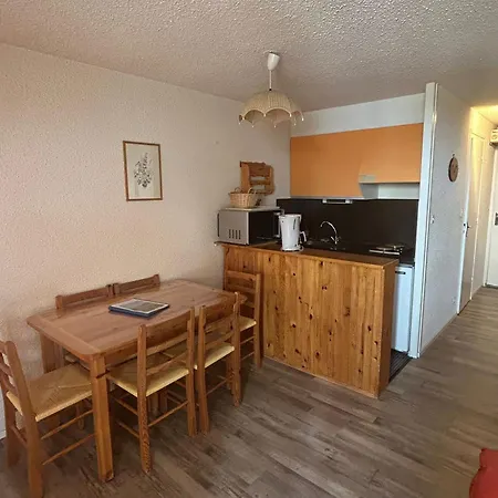 Au Coeur De Super Avec Balcon Sud Et Parking - Fr-1-814-19 *